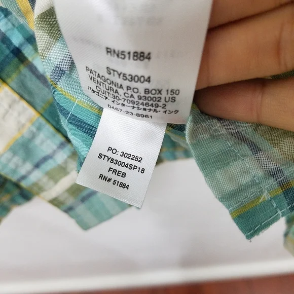 Patagonia Puckerware Shirt Organic Cotton Plaid in Beryl Green Large - Picture 13 of 13